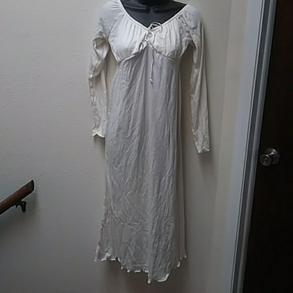Ivory long sleeve comfy dress.